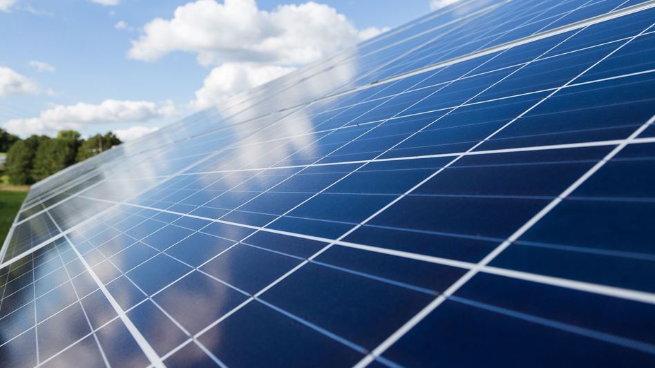 Grossflächige Photovoltaik-Anlagen mit hohem Energiepotenzial.